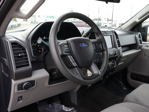 Used 2020 Ford F150 XLT image 14