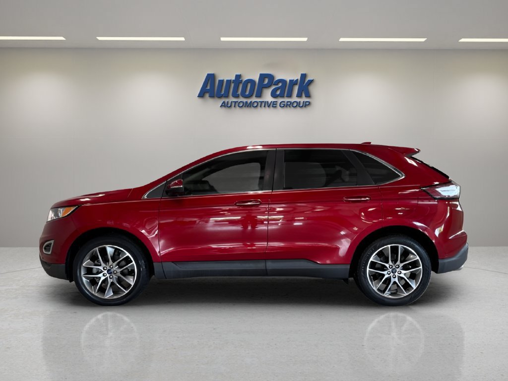 Used 2017 Ford Edge Titanium w/ Equipment Group 302A FWD image 4