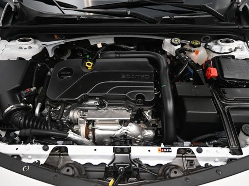 Used 2024 Chevrolet Malibu RS FWD image 30