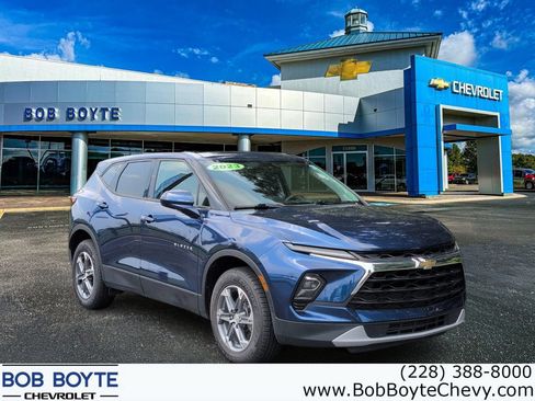 Used 2023 Chevrolet Blazer LT w/ Driver Confidence Package FWD image 1