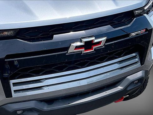 Used 2025 Chevrolet Colorado ZR2 AWD/4WD image 29