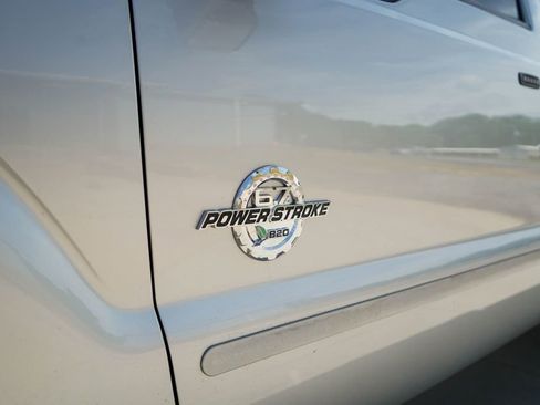Used 2015 Ford F350 Platinum w/ Snow Plow Prep Package AWD/4WD image 24