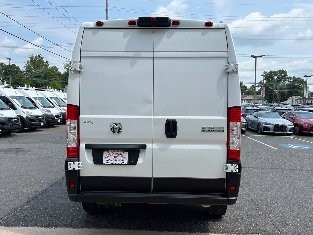 Used 2024 RAM ProMaster 2500 FWD image 6