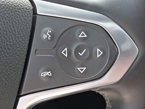 Used 2023 Chevrolet Traverse Premier AWD/4WD image 27