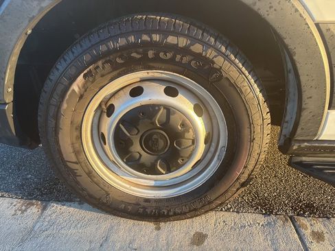 Used 2020 Ford Transit 350 XL image 13