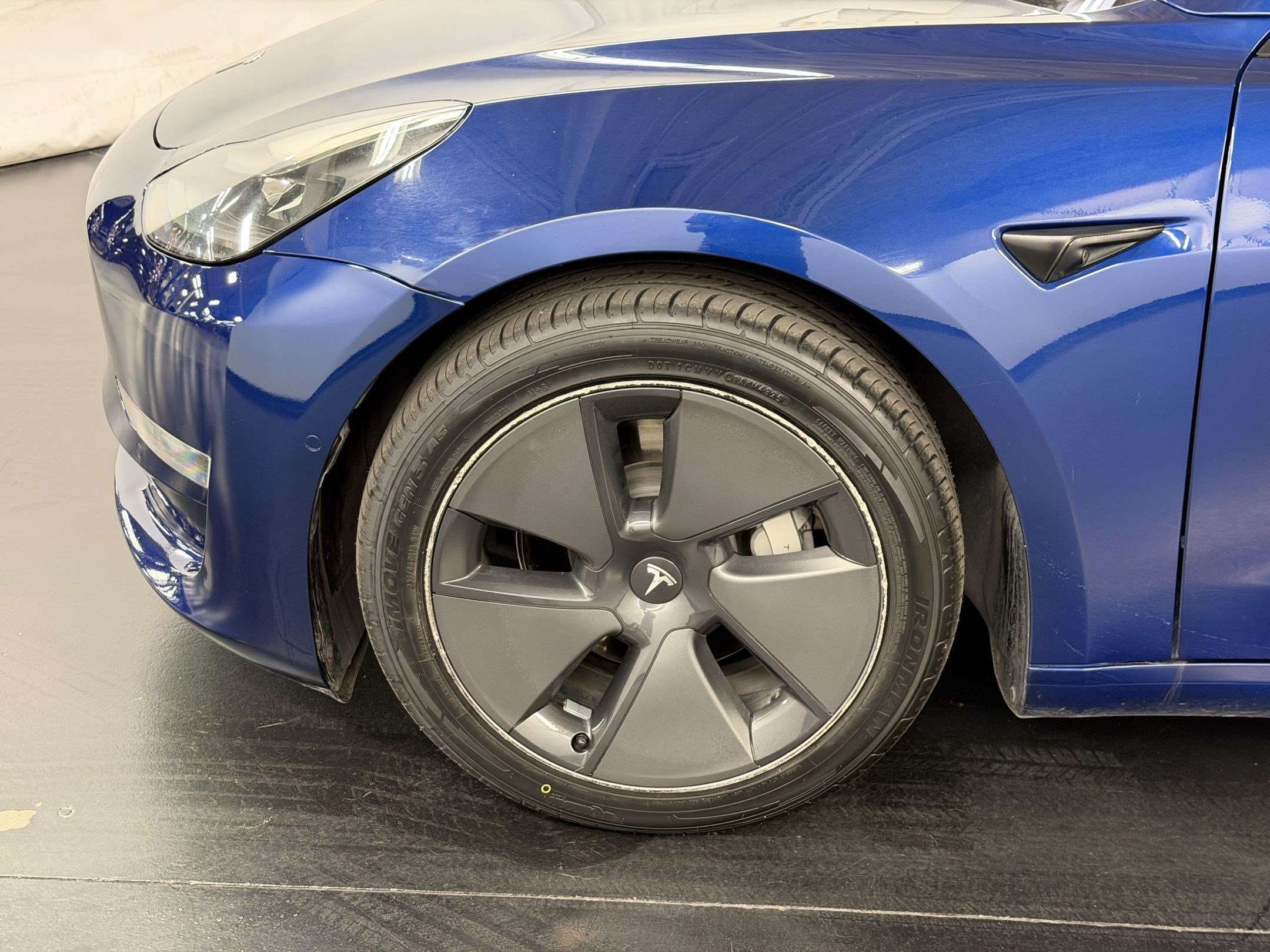 Used 2022 Tesla Model 3 Long Range AWD/4WD image 12