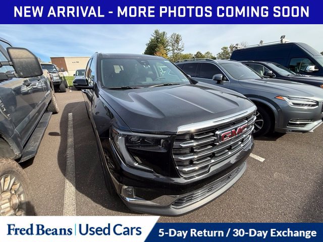 Used 2026 GMC Acadia Elevation w/ Elevation Premium Package FWD image 17