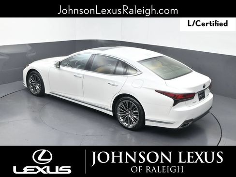 Certified 2021 Lexus LS 500 w/ Accessory Package (Z2) RWD image 26