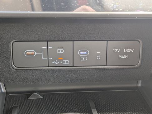 New 2025 Hyundai Sonata Limited image 21