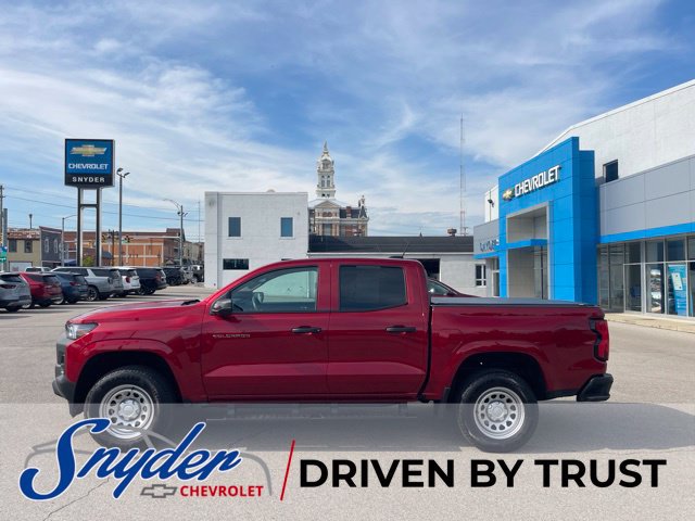 Used 2024 Chevrolet Colorado W/T w/ WT Convenience Package II RWD image 1
