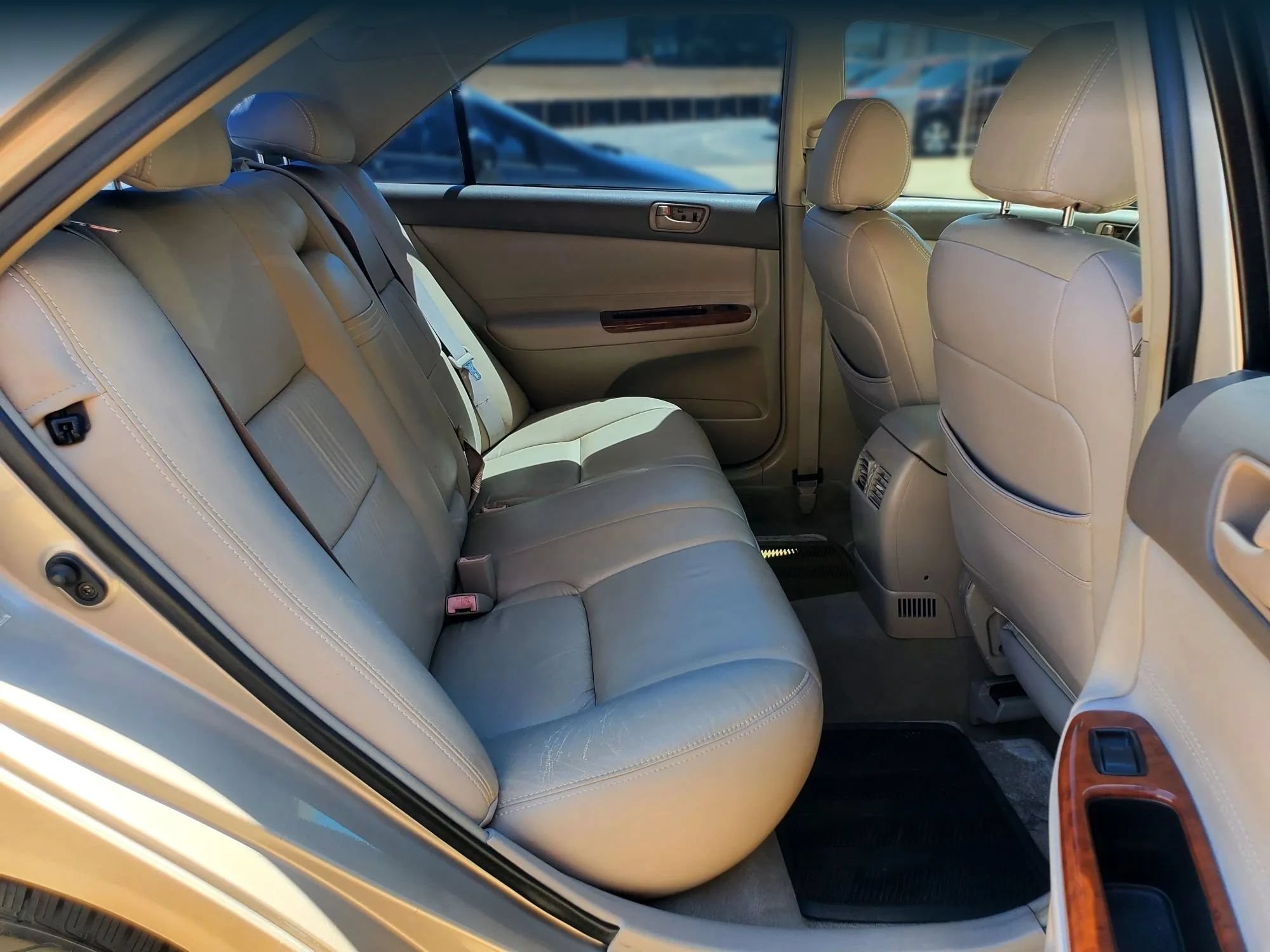 Used 2003 Toyota Camry XLE FWD image 5