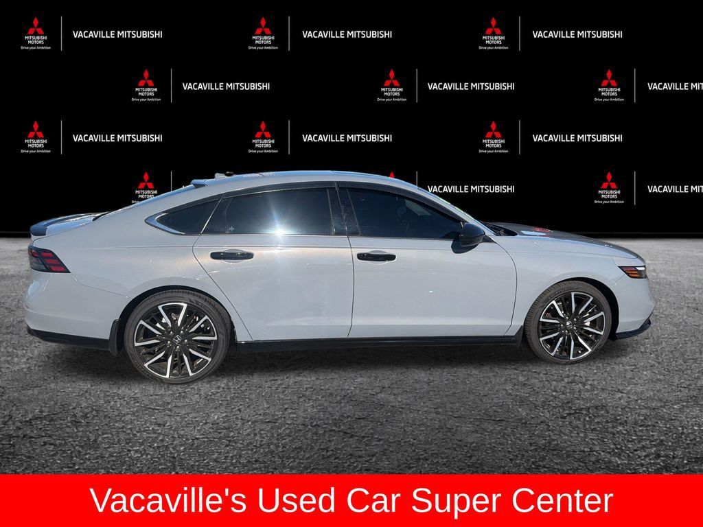 Used 2025 Honda Accord Touring image 6