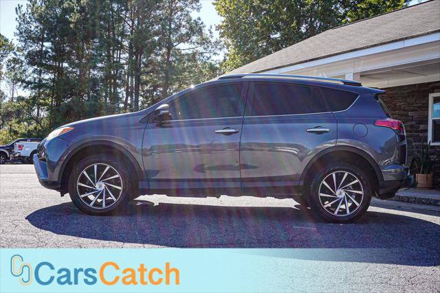 Used 2018 Toyota RAV4 Limited FWD image 14