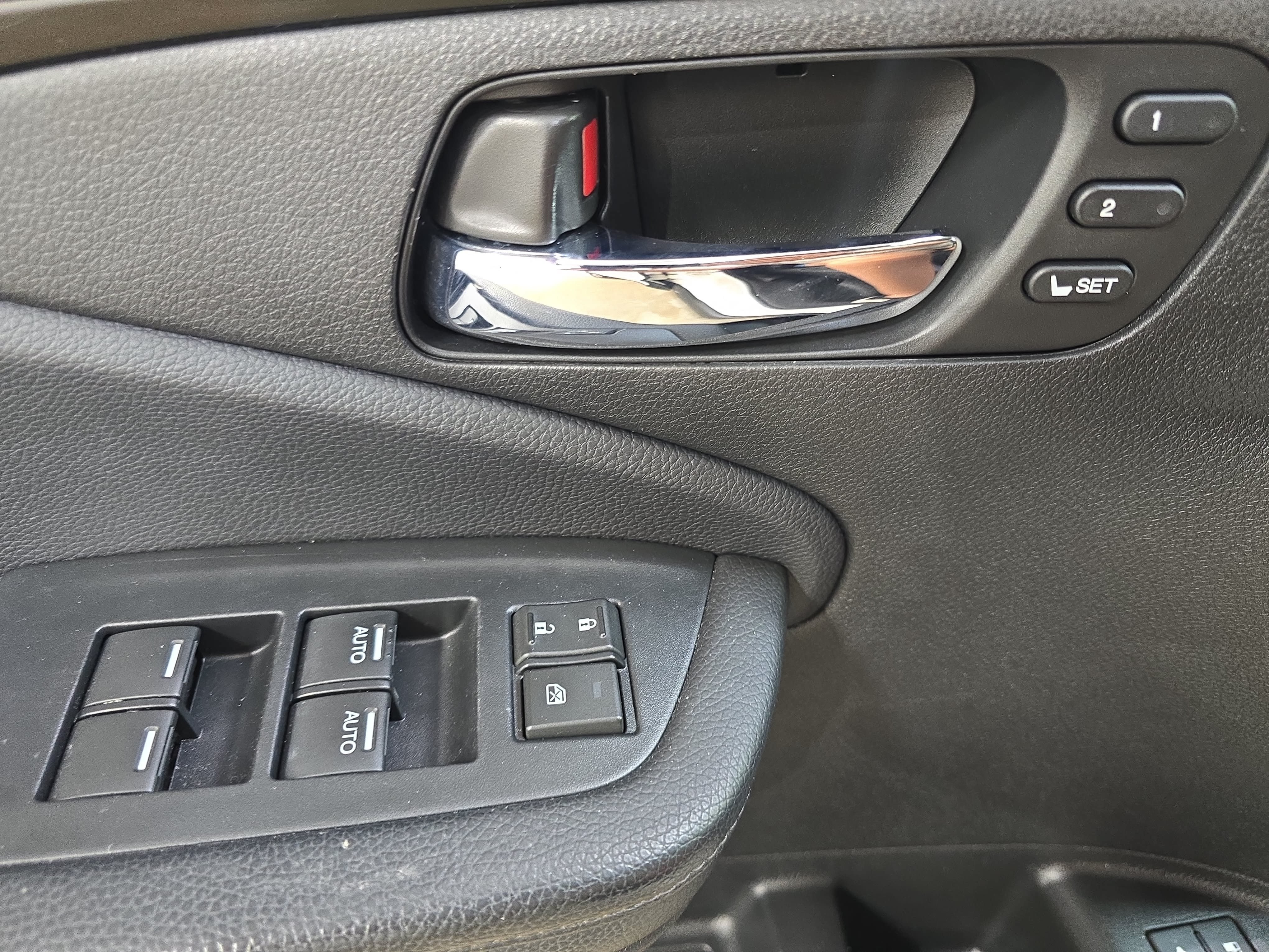 Used 2021 Honda Pilot Elite image 25