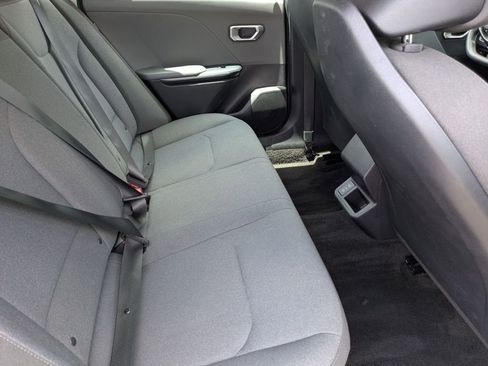 Used 2025 Kia K4 LXS FWD image 29