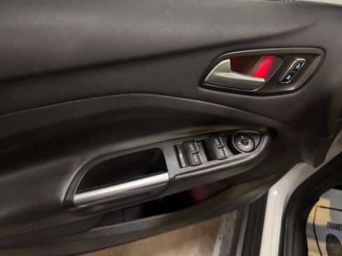 Used 2016 Ford C-MAX Energi SEL image 24