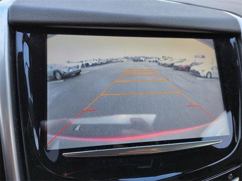 Used 2013 Cadillac SRX Luxury image 24