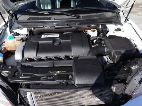 Used 2013 Volvo XC90 3.2 image 42