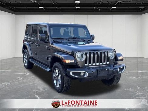 Used 2021 Jeep Wrangler Unlimited Sahara w/ Uconnect 4C Nav & Sound Group image 7