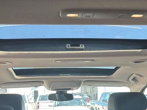 Used 2023 GMC Acadia Denali AWD/4WD image 6
