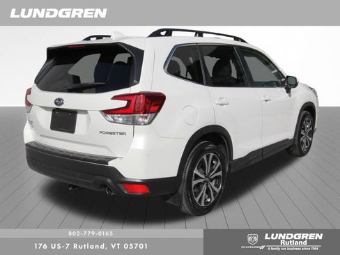Used 2023 Subaru Forester Limited image 3