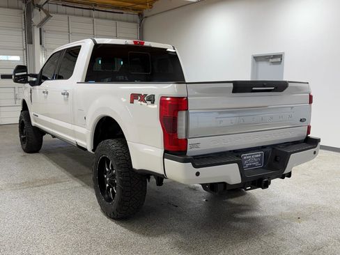 Used 2019 Ford F250 Platinum w/ Platinum Ultimate Package image 2