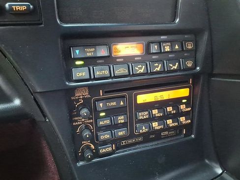 Used 1993 Chevrolet Corvette Coupe RWD image 28