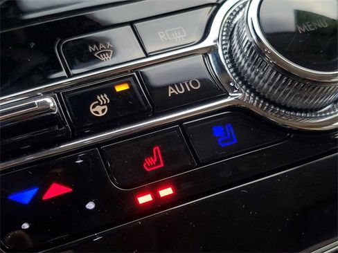 Certified 2022 Lincoln Corsair AWD w/ Equipment Group 101A image 25