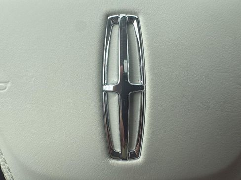 Used 2024 Lincoln Aviator Black Label AWD/4WD image 30