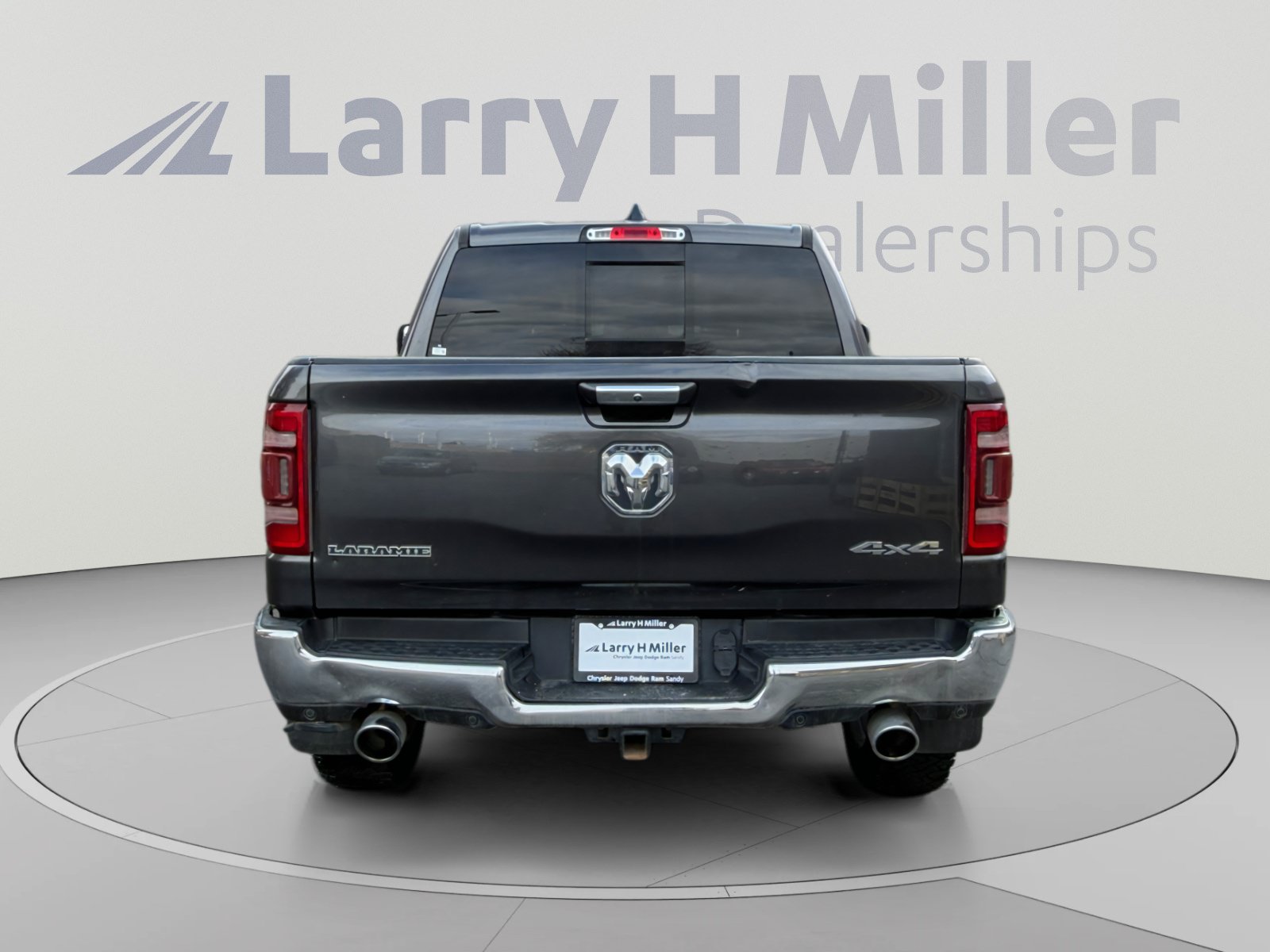 Used 2022 RAM 1500 Laramie AWD/4WD image 4