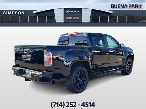 Used 2022 GMC Canyon Denali w/ Denali Black Edition Package AWD/4WD image 8