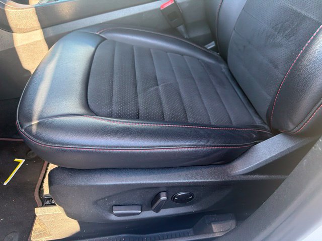 Used 2022 Ford Edge ST-Line AWD/4WD image 8