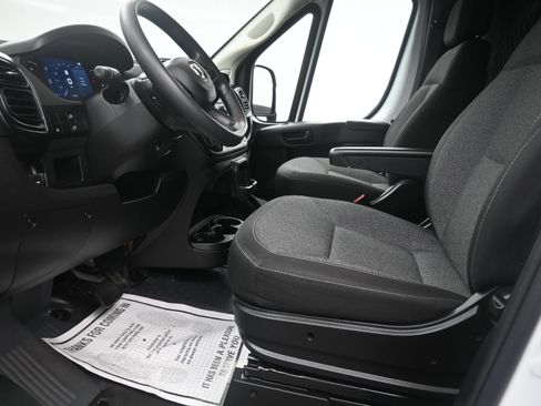 Used 2025 RAM ProMaster 2500 w/ U-Haul Equipment Group FWD image 14
