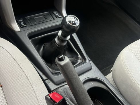 Used 2016 Subaru Forester 2.5i Premium image 19