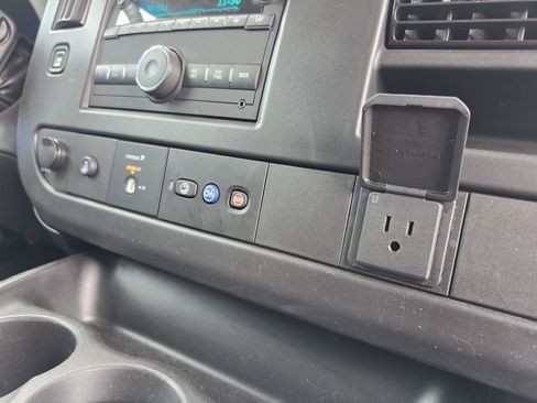 Used 2024 Chevrolet Express 2500 w/ Driver Convenience Package RWD image 8