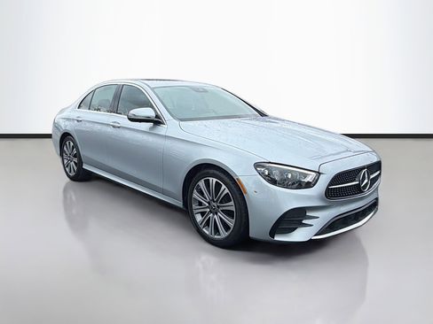 Used 2023 Mercedes-Benz E 350 4MATIC Sedan image 7