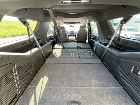Used 2023 GMC Yukon XL SLT AWD/4WD image 63