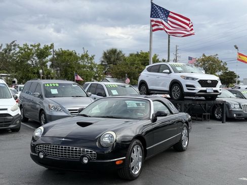Used 2002 Ford Thunderbird Deluxe image 11