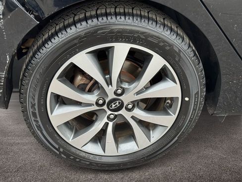 Used 2015 Hyundai Accent Sport image 6