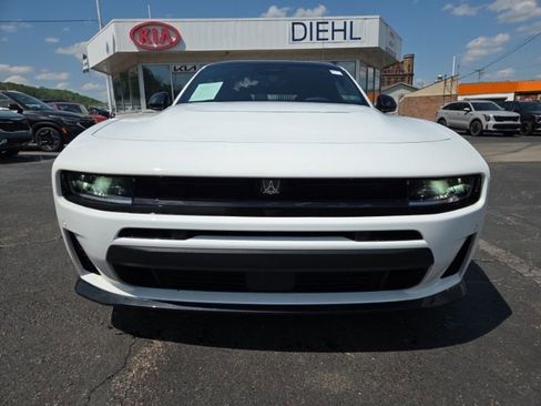 Used 2026 Dodge Charger Scat Pack w/ Blacktop Package AWD/4WD image 2
