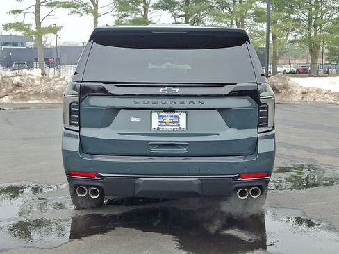 New 2026 Chevrolet Suburban Z71 w/ Z71 Off-Road Package image 13