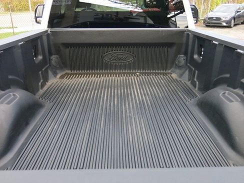 Used 2021 Ford F350 XL w/ Camper Package image 19