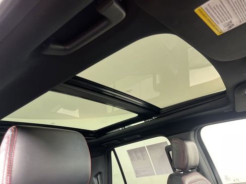 Used 2020 Ford Expedition Limited w/ Equipment Group 303A image 4