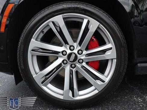 Used 2026 Cadillac Escalade ESV Platinum Sport AWD/4WD image 51