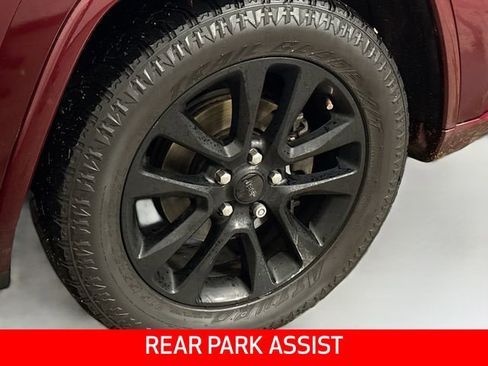 Used 2018 Jeep Grand Cherokee Altitude image 14