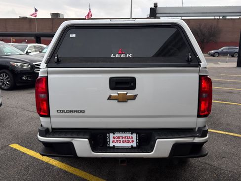Used 2015 Chevrolet Colorado Z71 image 5