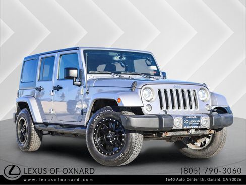Used 2017 Jeep Wrangler Unlimited Sahara image 1