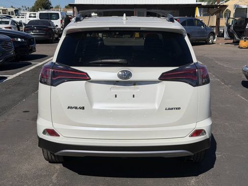 Used 2018 Toyota RAV4 Limited image 13