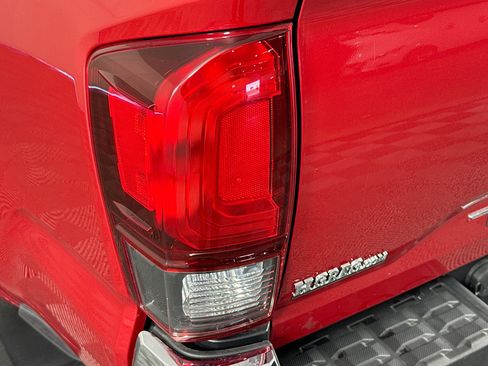 Used 2020 Toyota Tacoma SR5 image 34