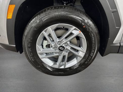 New 2026 Hyundai Tucson SE image 15